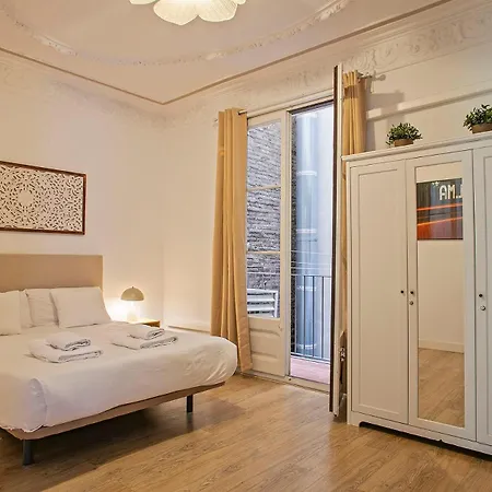 The White Flats Eixample *