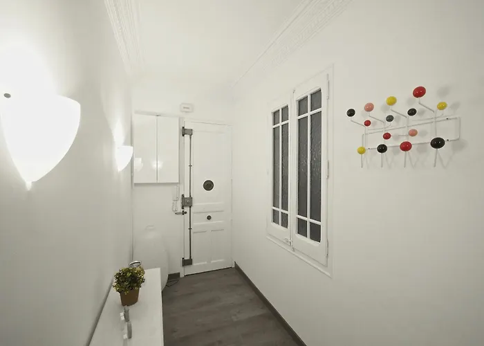 The White Flats Eixample * Барселона