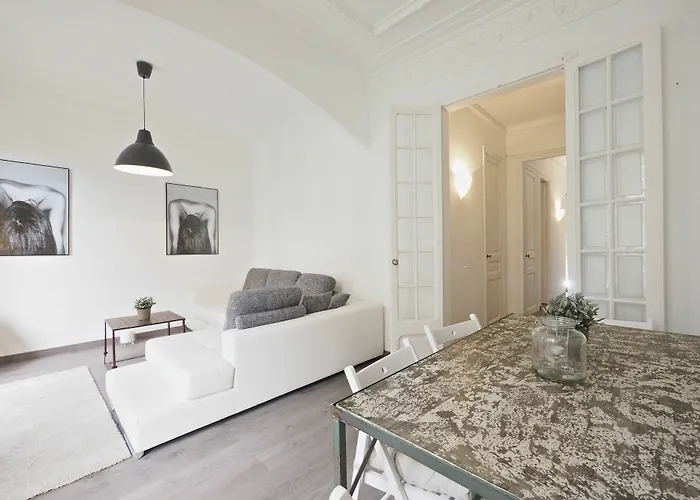 The White Flats Eixample * Барселона