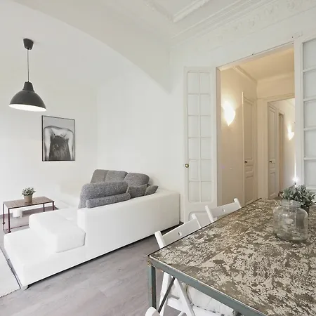 The White Flats Eixample * Barcelona